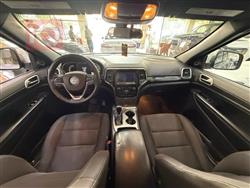 جیپ گراند شیرۆکی